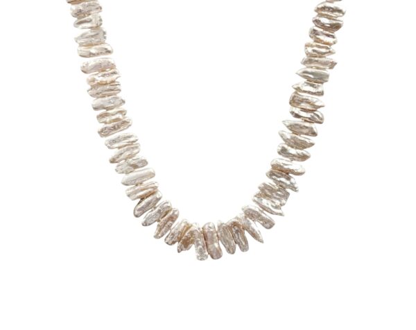 Choker necklace with glossy, white stick-shaped freshwater pearls and a silver clasp, offering a fresh, elegant touch perfect for summer.
